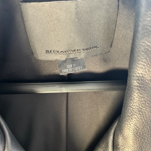 Leather jacket - Picture 3 of 5